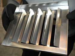 钣金加工企业如何通过引进自动化折弯成型设备降低生产成本,提高产品质量?-中山乐竟网页版入口-乐竟online(中国)-乐竟网页版入口-乐竟online(中国) 钣金加工企业如何通过引进自动化折弯成型设备降低生产成本,提高产品质量?-中山乐竟网页版入口-乐竟online(中国)-乐竟网页版入口-乐竟online(中国)